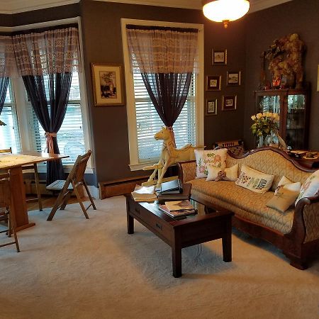 The Perkins House Bed & Breakfast Cornish Ngoại thất bức ảnh